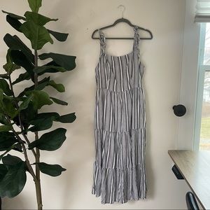 Old Navy Tie-Maxi-Dress